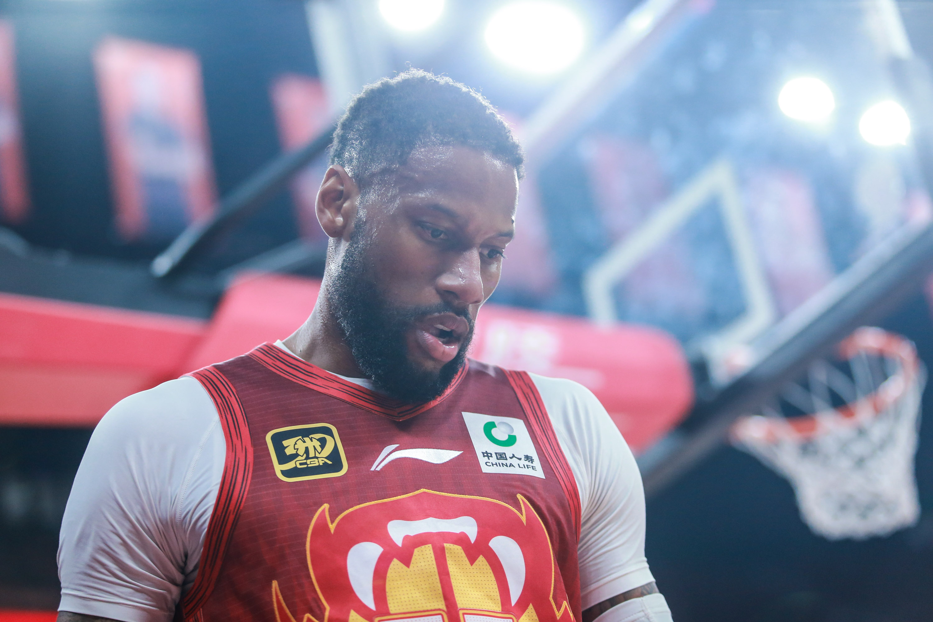 爱游戏官网注册入口关于DWG不断突破！，詹姆斯连续五场比赛得分超过晋级下一阶段比赛高潮迭起的信息