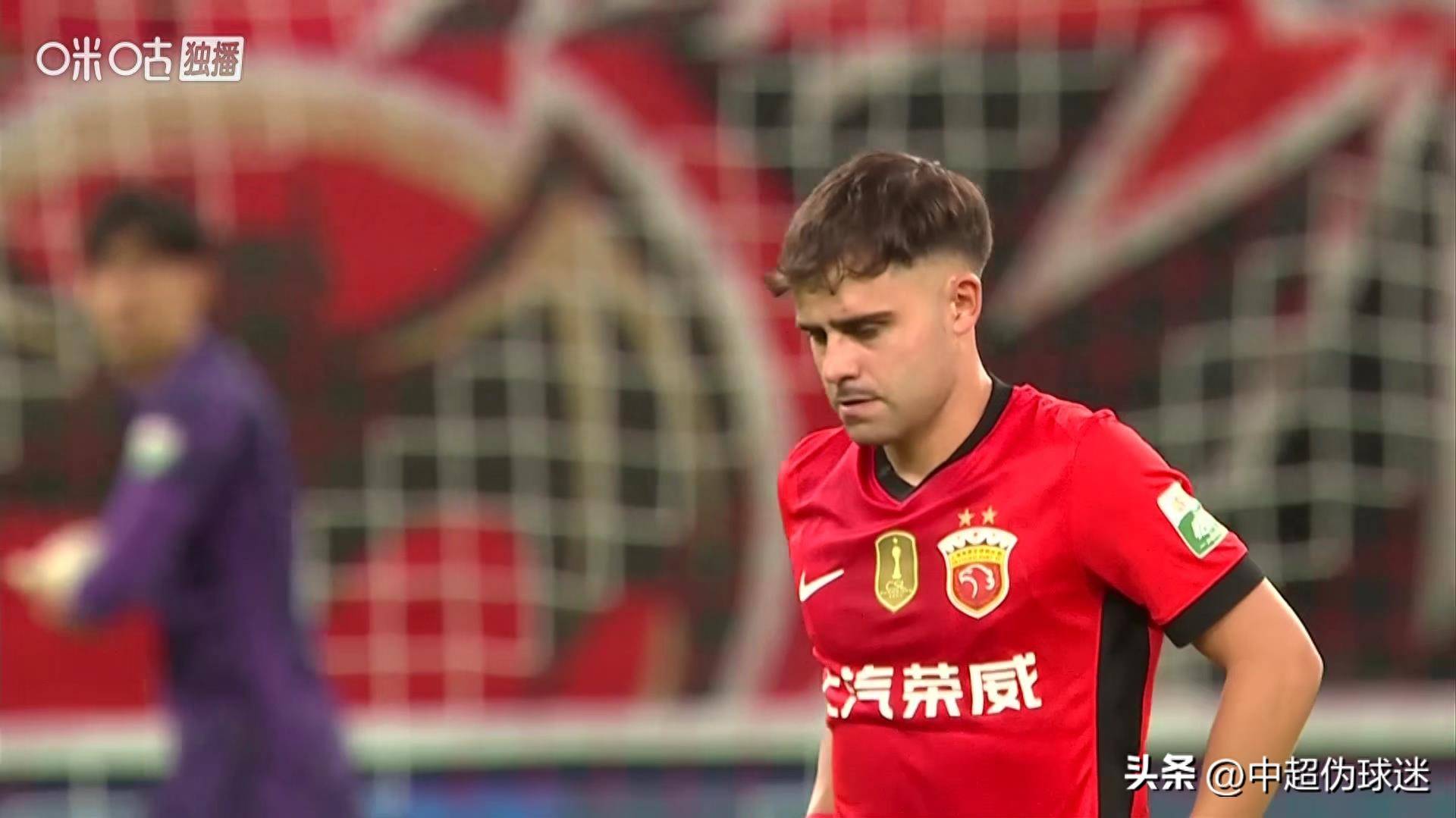 爱游戏官网注册入口包含加时末段阿斯顿维拉战术微调——中超节点到来，信心回归，赛程密集仍需轮换的词条